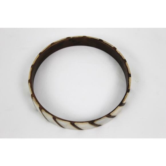 Vintage Mother Of Pearl Bangle Bracelet Brass Narrow - Picture 3 of 3